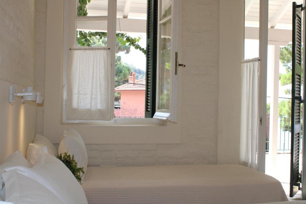 Traditional Greek-style room at Zefiros Hotel
