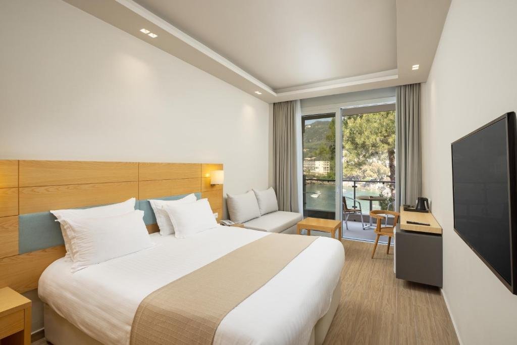Standard sea view room at Akrotiri Beach Resort Hotel