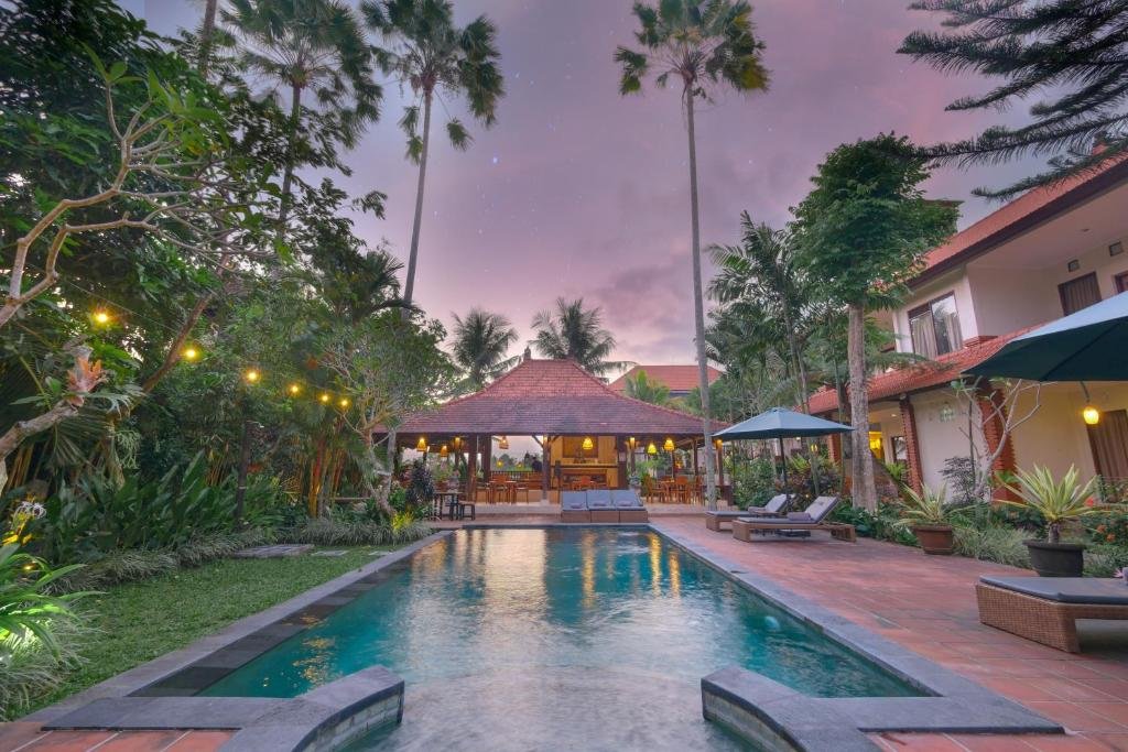 Resort pool Inata Bisma Ubud tropical setting