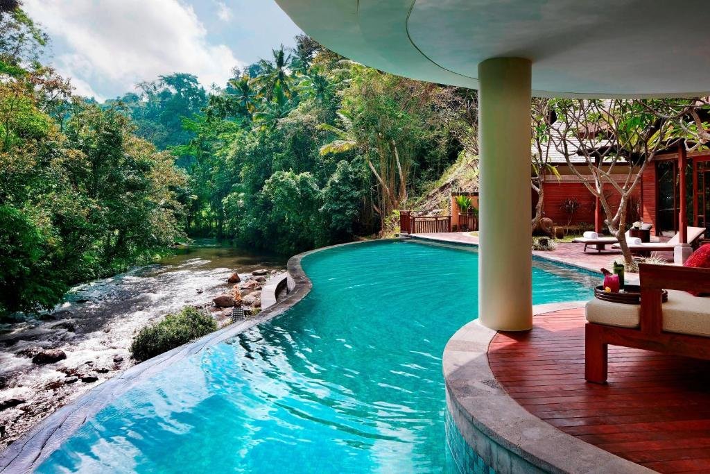 Best hotels in Sayan