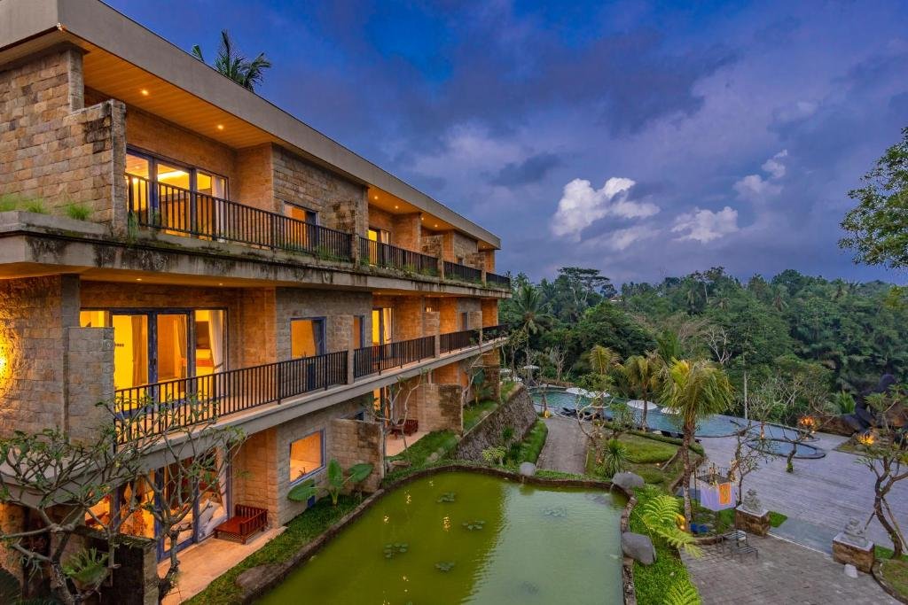 Eco luxury resort hidden in tropical forest in Bali