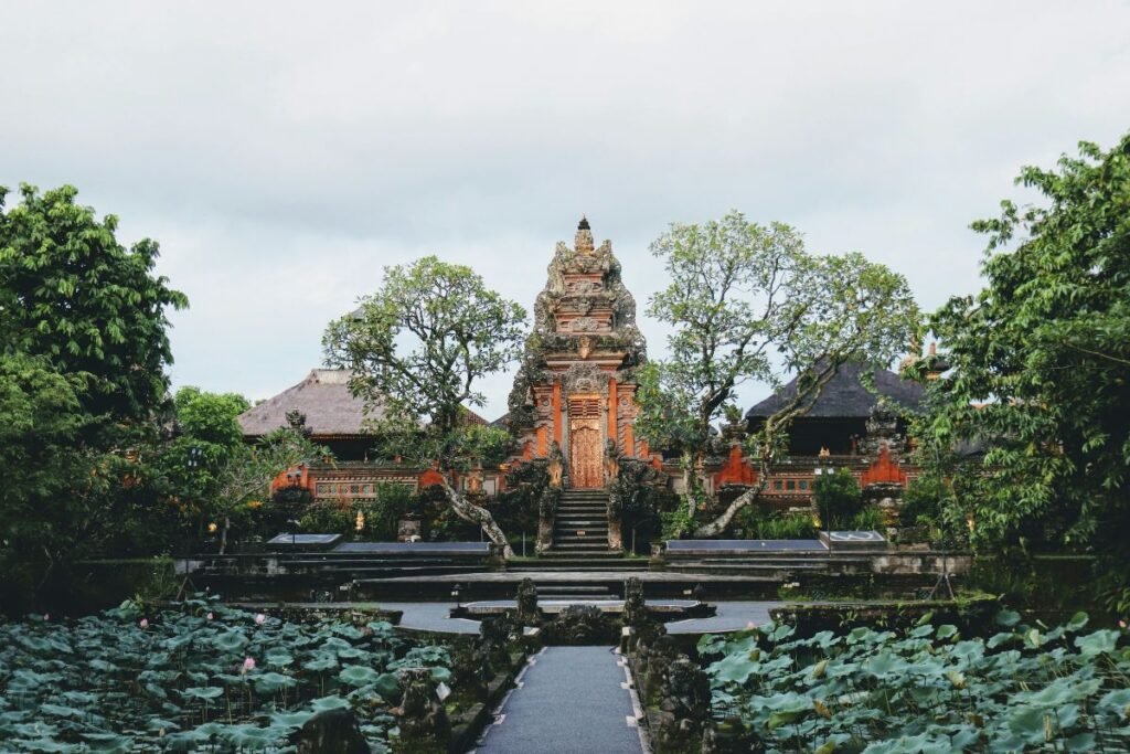 Ubud town center hotels near markets and cafes