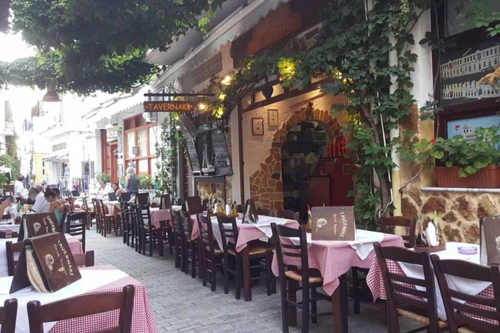 To Tavernaki restaurant entrance in Limenas Thassos
